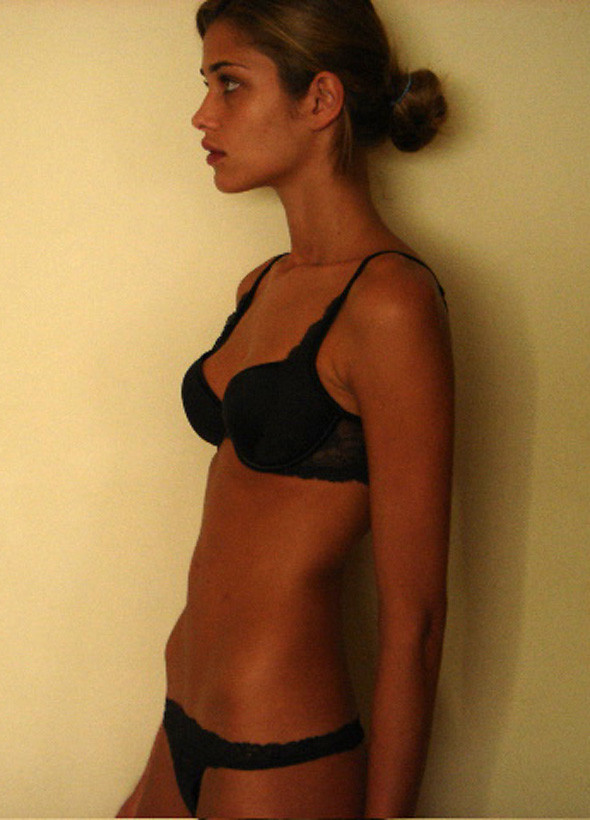 Photo of model Ana Beatriz Barros - ID 380534