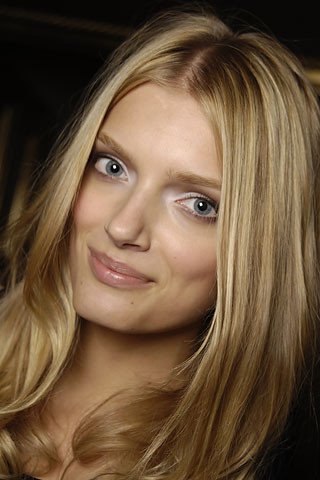 Photo of model Lily Donaldson - ID 104308