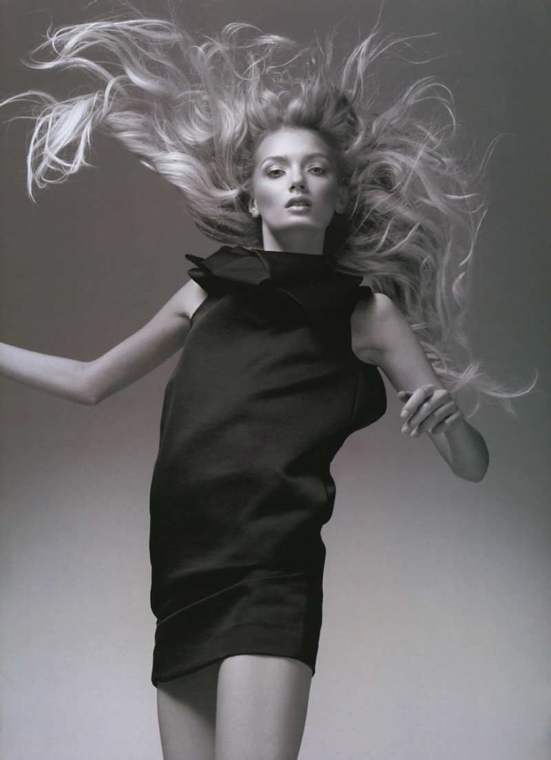 Photo of model Lily Donaldson - ID 71121