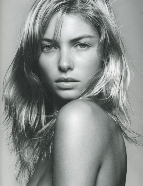 Photo of model Jessica Hart - ID 79588