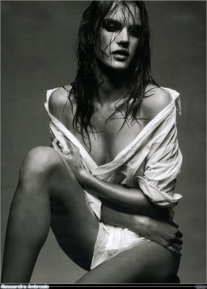 Photo of model Alessandra Ambrosio - ID 48270