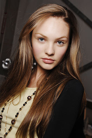 Photo of model Candice Swanepoel - ID 15596