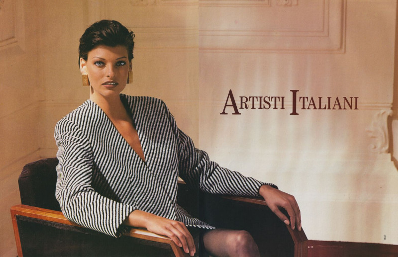 Photo of model Linda Evangelista - ID 738427