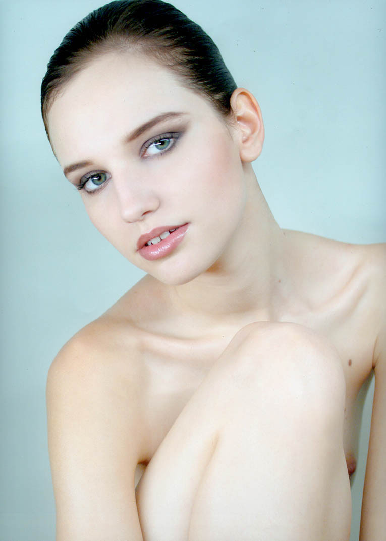 Photo of model Alina Ilie - ID 105360
