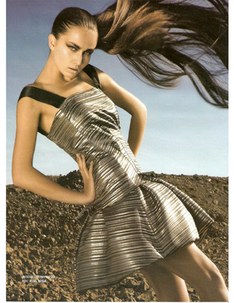 Photo of model Andreea Diaconu - ID 125165