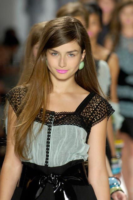 Photo of model Andreea Diaconu - ID 83772