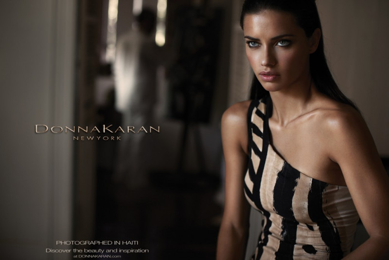 Photo of model Adriana Lima - ID 367804