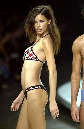 Photo of model Adriana Lima - ID 47683