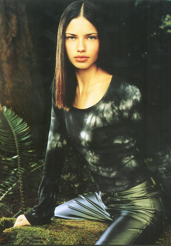 Photo of model Adriana Lima - ID 47895