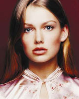 Photo of model Justine Cuelenaere - ID 7599