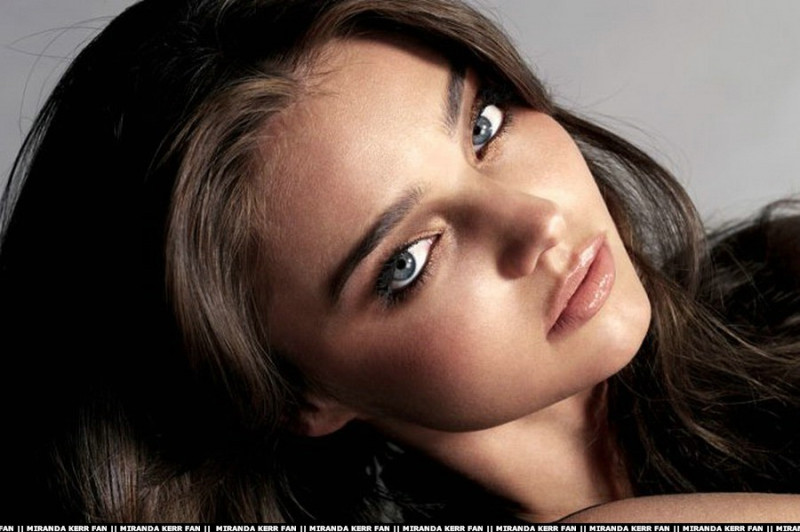 Photo of model Miranda Kerr - ID 208639