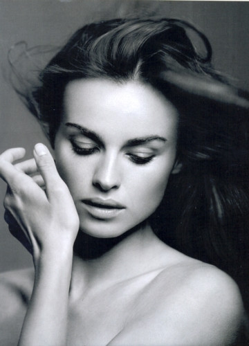 Photo of model Kasia Smutniak - ID 237101