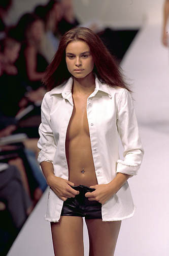 Photo of model Kasia Smutniak - ID 558244
