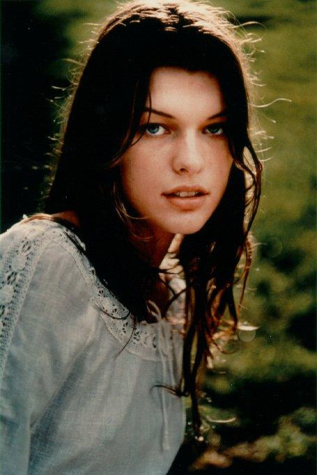 Photo of model Milla Jovovich - ID 45200