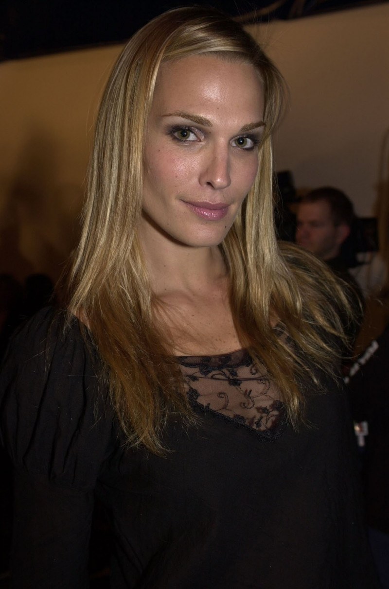 Photo of model Molly Sims - ID 45475
