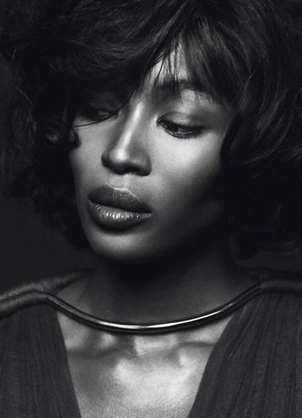 Photo of model Naomi Campbell - ID 668399