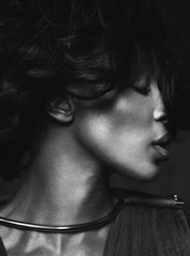 Photo of model Naomi Campbell - ID 668400