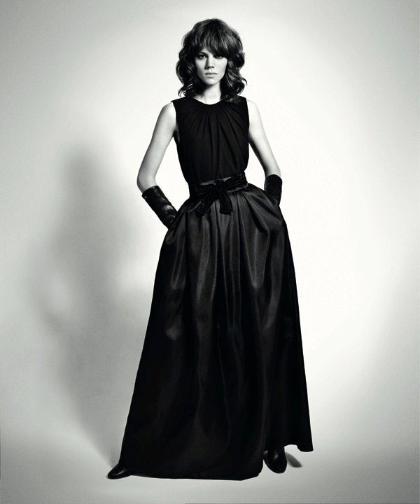 Photo of model Freja Beha Erichsen - ID 304736