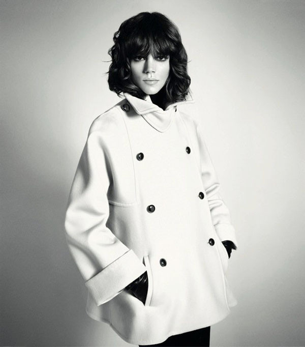 Photo of model Freja Beha Erichsen - ID 304745