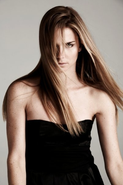 Photo of model Nicola Breytenbach - ID 353541