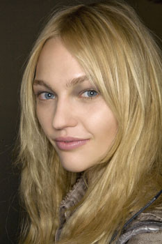 Photo of model Sasha Pivovarova - ID 122151