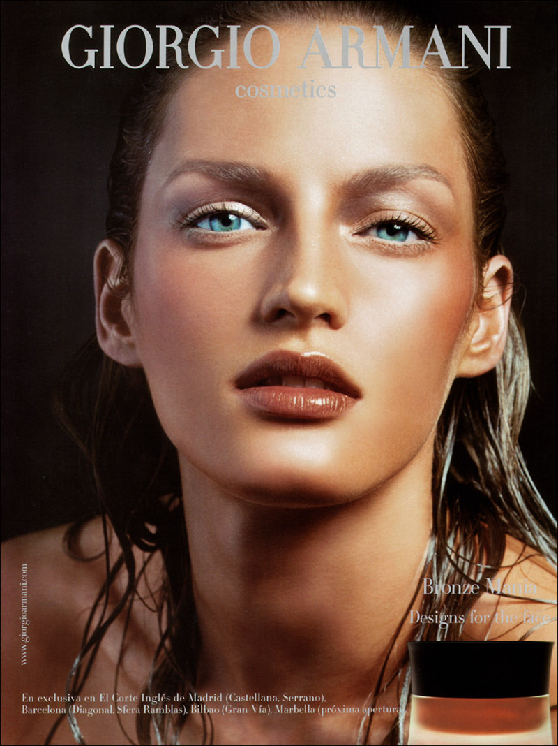 Photo of model Vivien Solari - ID 7799