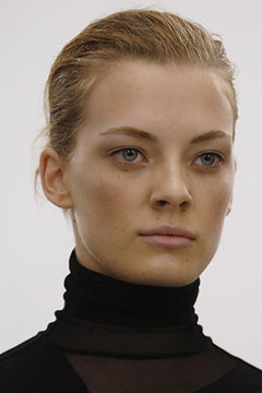 Photo of model Julia Dunstall - ID 49675