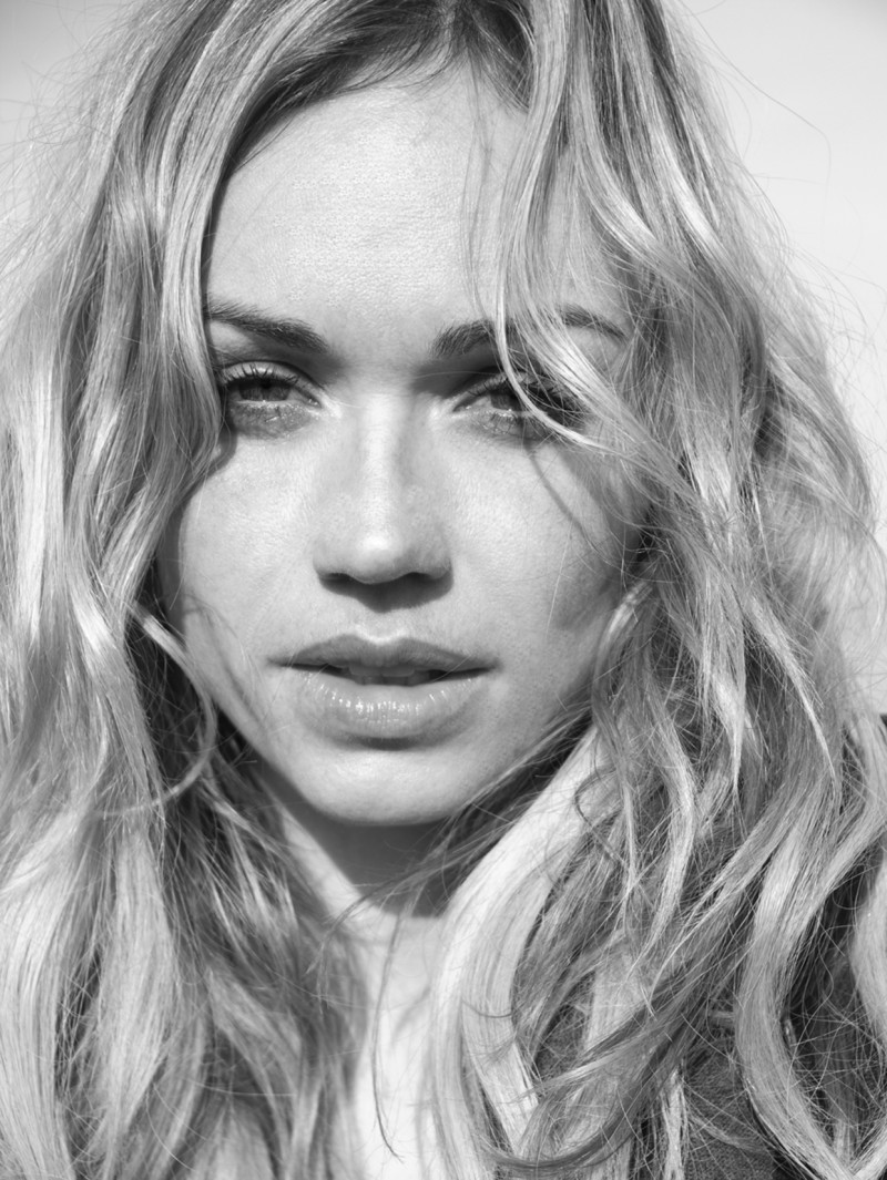 Photo of model Pernille Andersen - ID 323413