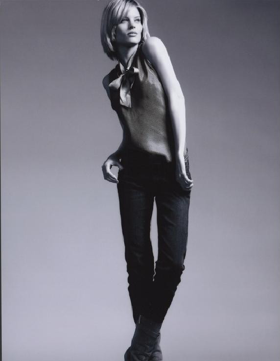 Photo of fashion model Sara Dawson - ID 395065 | Models | The FMD