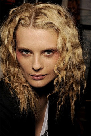 Photo of model Elena Melnik - ID 259173