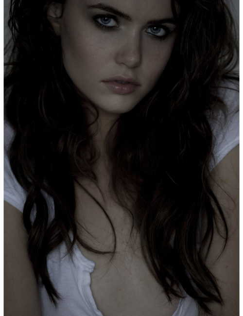 Photo of model Nicole Linkletter - ID 141796