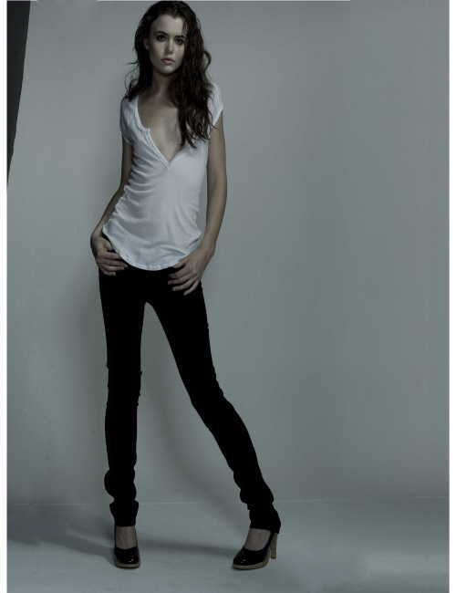 Photo of model Nicole Linkletter - ID 79545