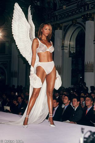 Photo of model Tyra Banks - ID 10406