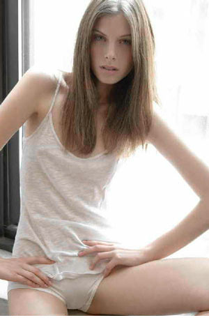 Photo of model Pamela Bernier - ID 96808