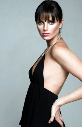 Photo of model Ana Carolina Reston - ID 77285