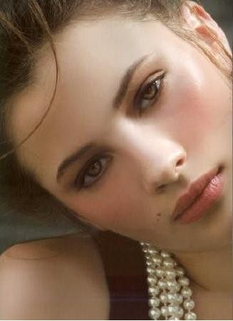 Photo of model Julie Marracino - ID 80044
