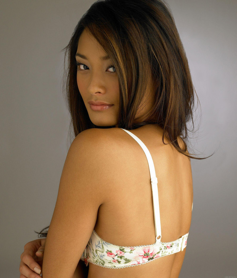 Photo of model Jarah Mariano - ID 330941