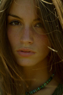 Photo of model Chloe Gosselin - ID 321702