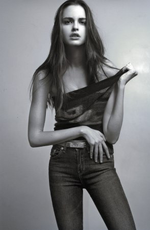 Photo of model Megan Hind - ID 82052