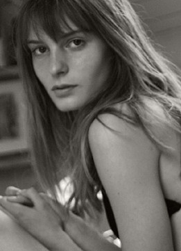 Photo of model Natasha Collin - ID 85677
