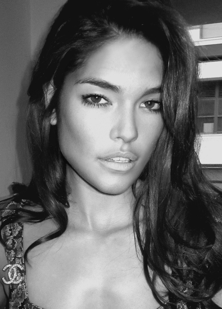 Photo of model Pamela Burgos - ID 385071