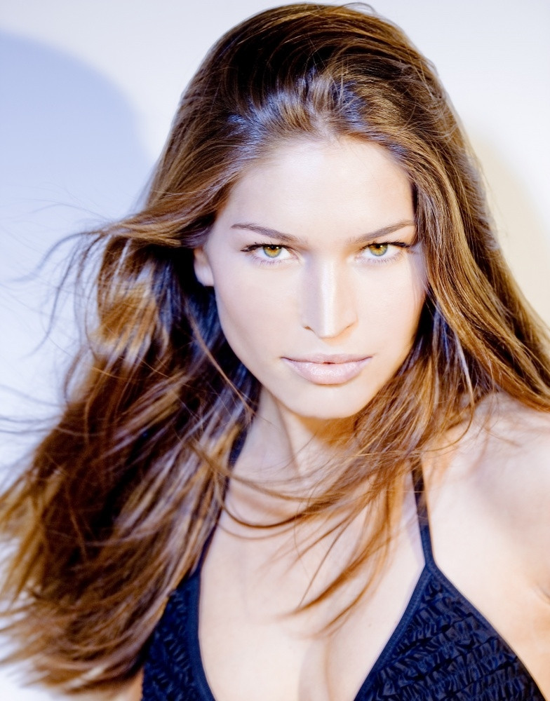 Photo of model Laura Mesas - ID 310274