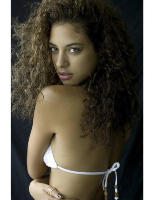 Photo of model Andrea Escobar - ID 92062