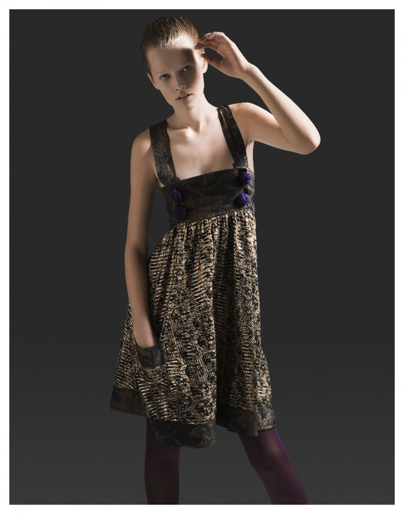 Photo of model Toni Garrn - ID 118355