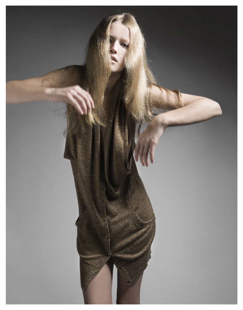 Photo of model Toni Garrn - ID 178957