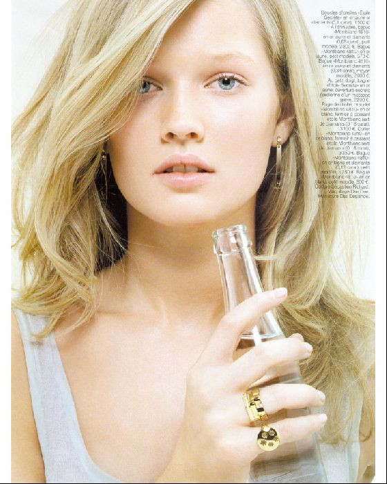 Photo of model Toni Garrn - ID 95208