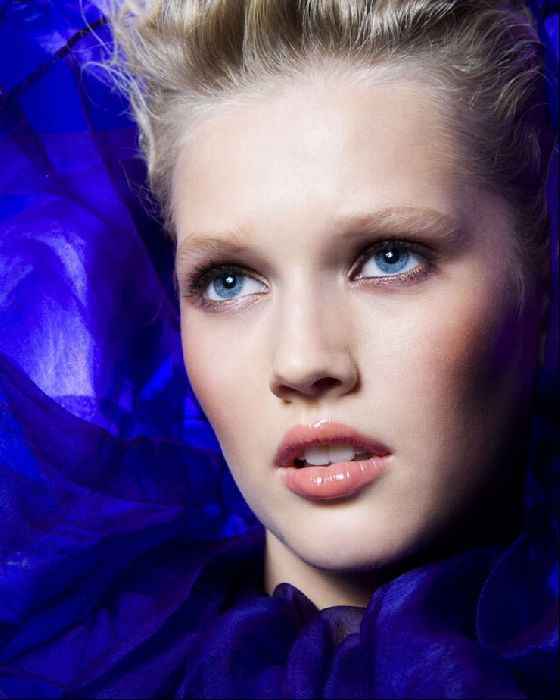 Photo of fashion model Toni Garrn - ID 95221 | Models | The FMD