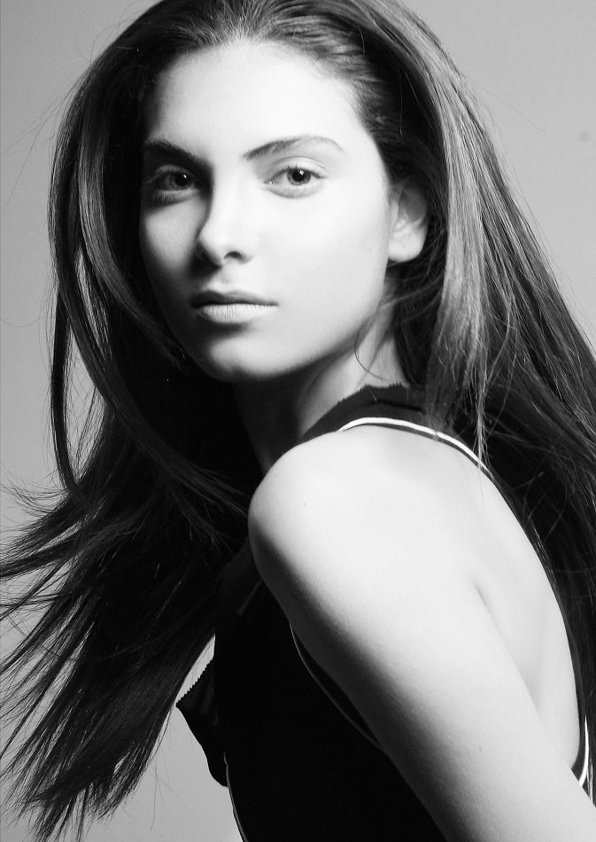 Photo of model Mariana Herrera - ID 448499