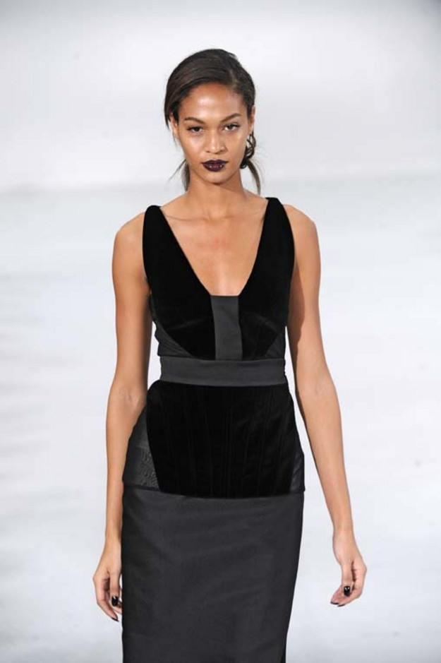 Photo of model Joan Smalls - ID 283337