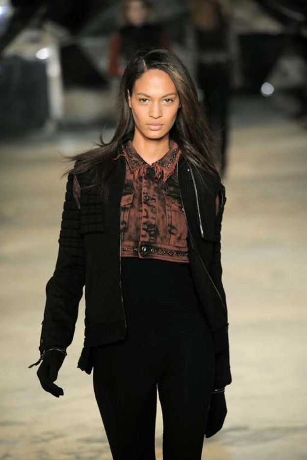 Photo of model Joan Smalls - ID 297512